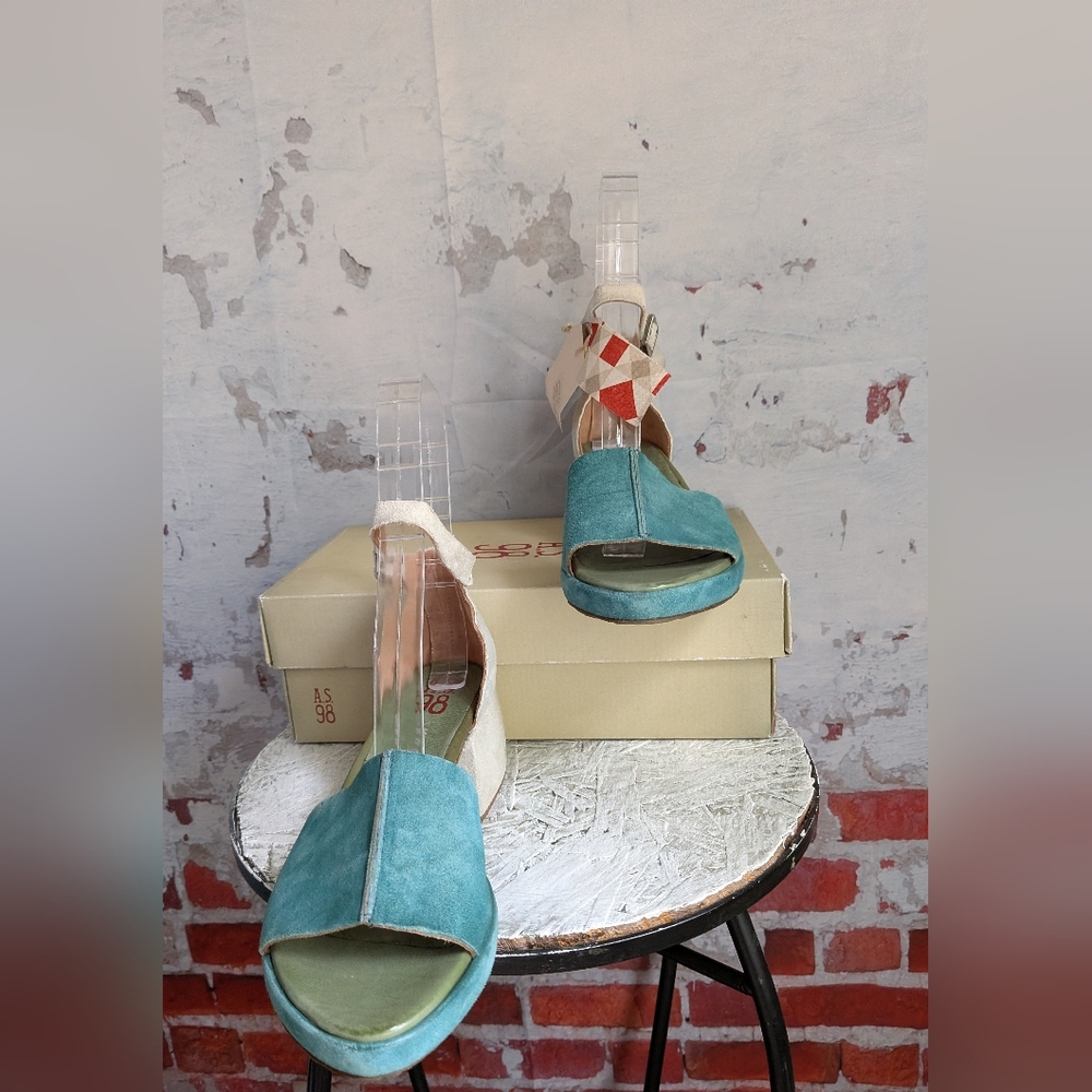 A.s.98 NWT/Box Sandals - Picture 7 of 15